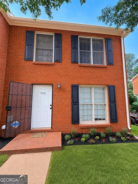 702 Redland DR