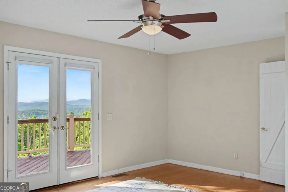 734 Long Laurel Ridge DR Lakemont, GA 30552