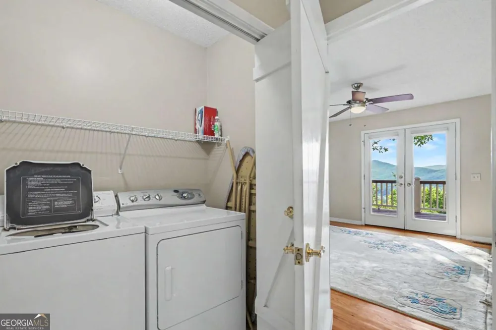 734 Long Laurel Ridge DR Lakemont, GA 30552
