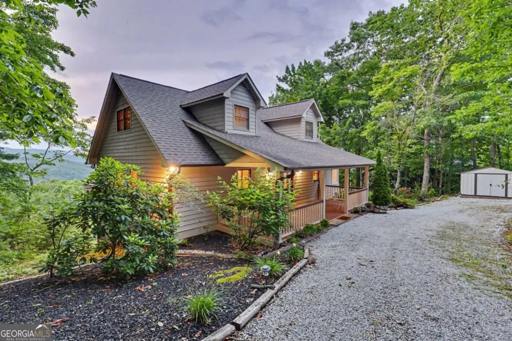 734 Long Laurel Ridge DR Lakemont, GA 30552