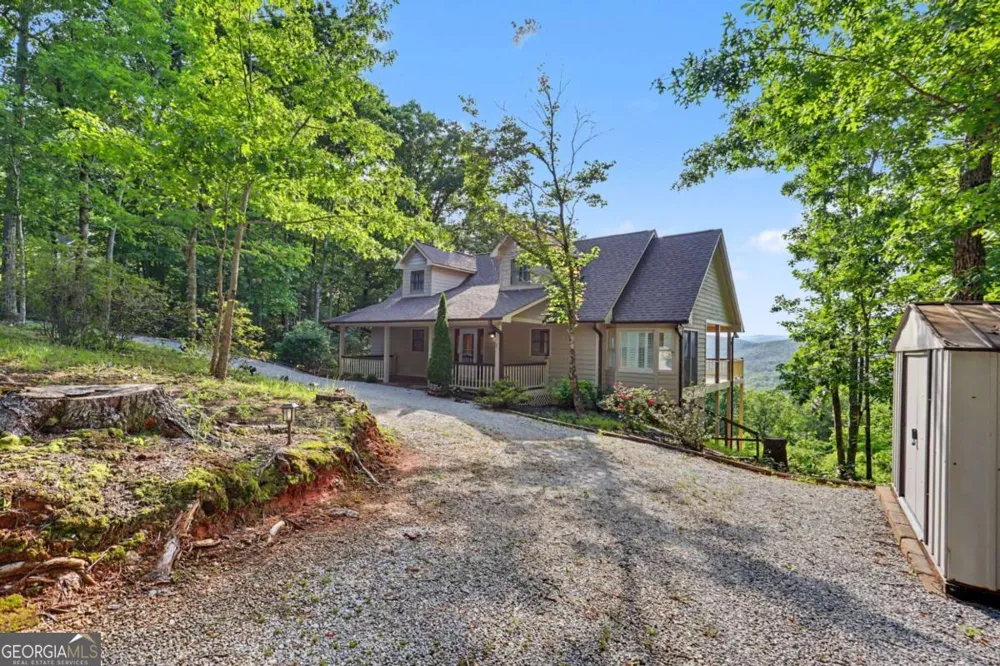 734 Long Laurel Ridge DR Lakemont, GA 30552