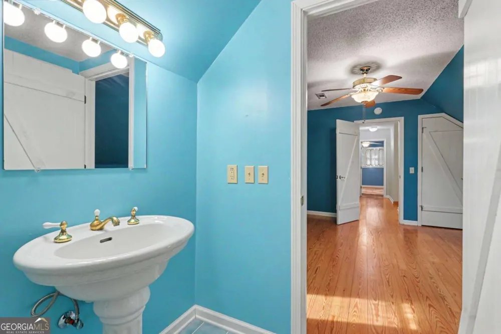 734 Long Laurel Ridge DR Lakemont, GA 30552