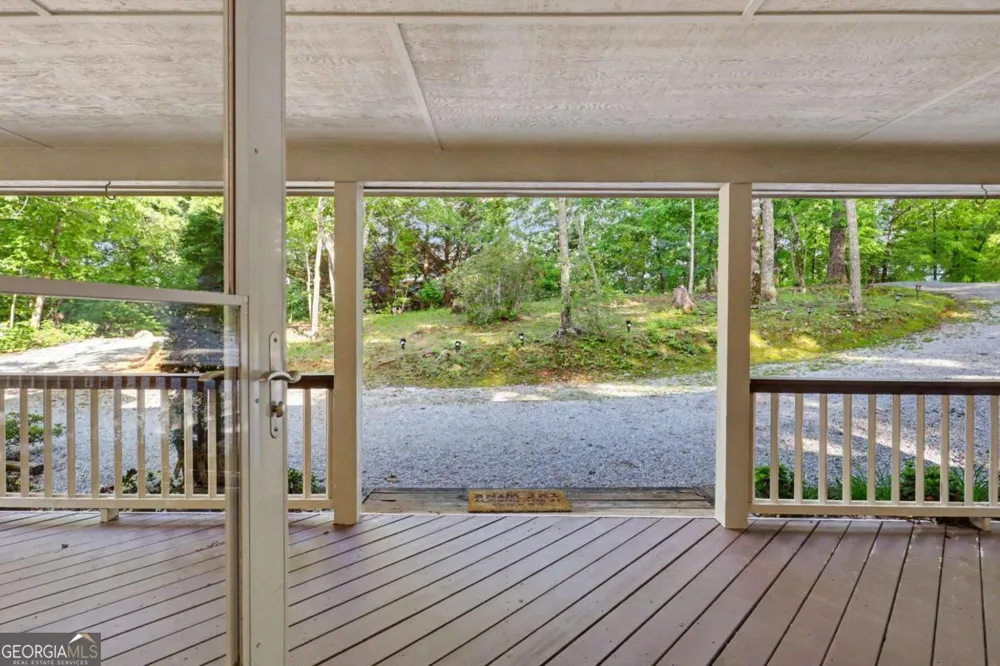 734 Long Laurel Ridge DR Lakemont, GA 30552