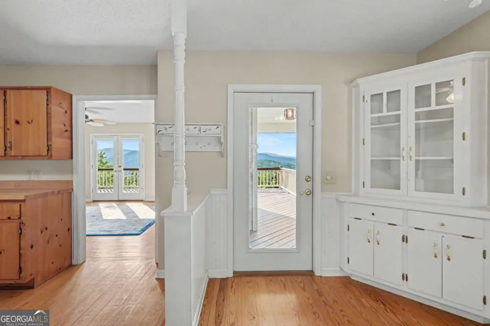 734 Long Laurel Ridge DR Lakemont, GA 30552