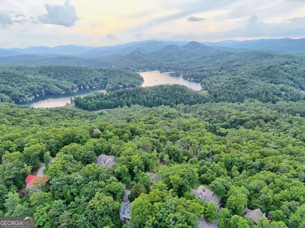 734 Long Laurel Ridge DR Lakemont, GA 30552