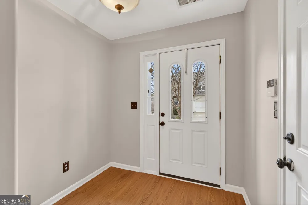 1186 Lake Point WAY Suwanee, GA 30024