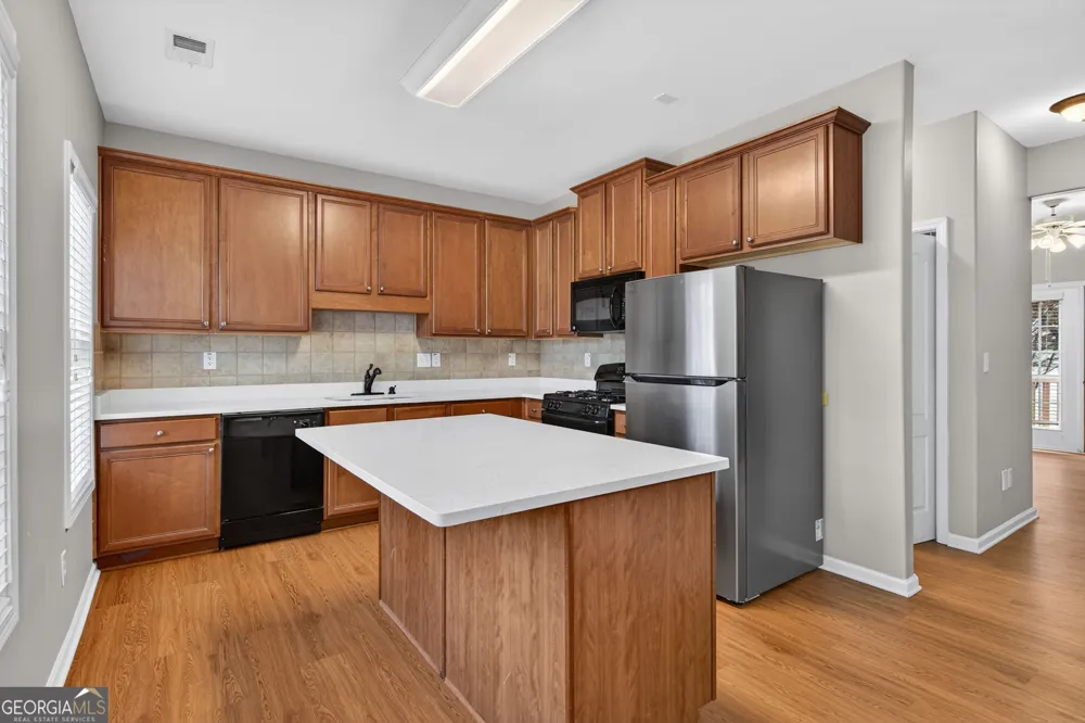 1186 Lake Point WAY Suwanee, GA 30024