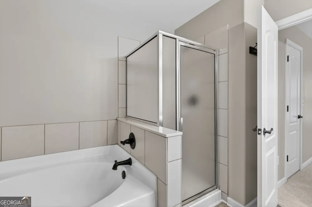 1186 Lake Point WAY Suwanee, GA 30024