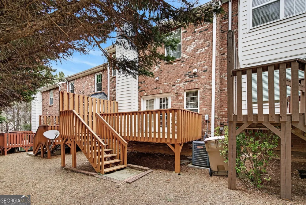 1186 Lake Point WAY Suwanee, GA 30024