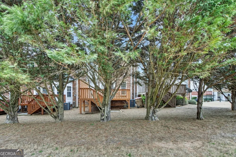 1186 Lake Point WAY Suwanee, GA 30024