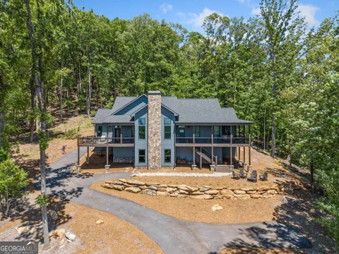 77 North Shore DR