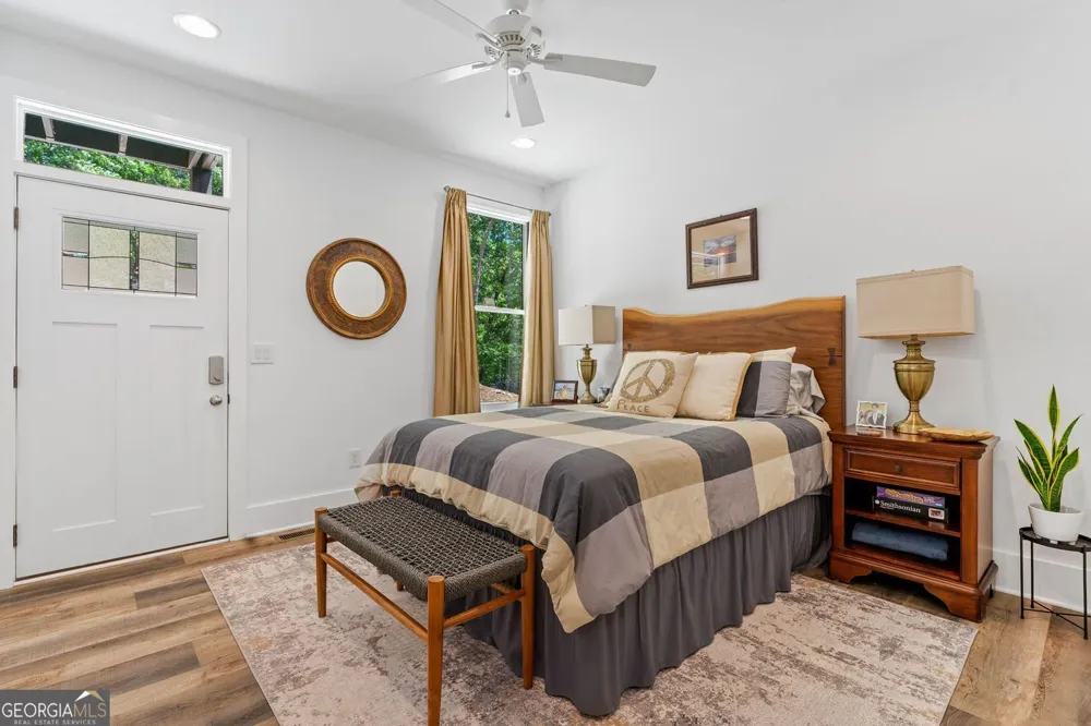 77 North Shore DR Cleveland, GA 30528