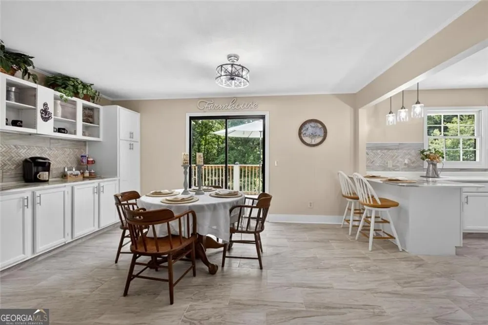 106 Pickett CT Warner Robins, GA 31093