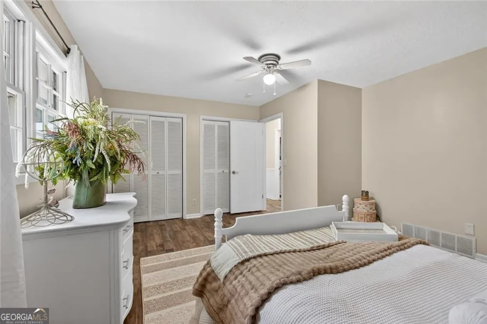 106 Pickett CT Warner Robins, GA 31093