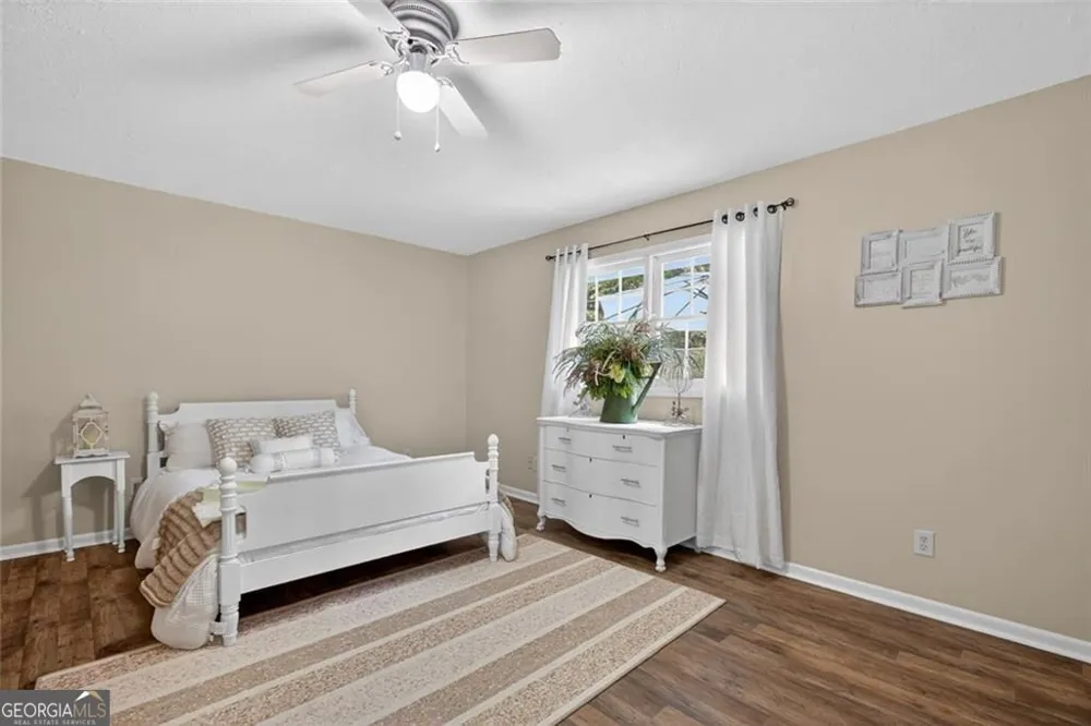 106 Pickett CT Warner Robins, GA 31093