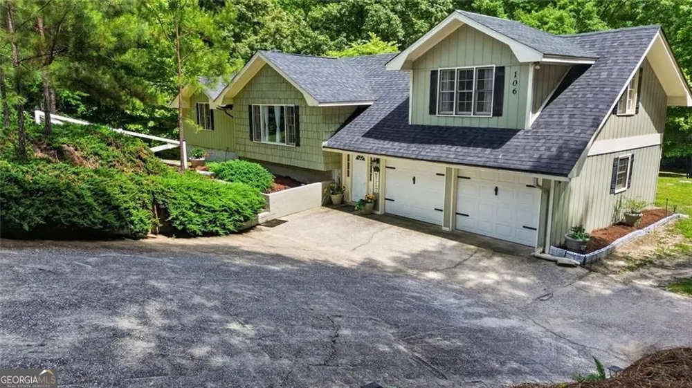 106 Pickett CT Warner Robins, GA 31093