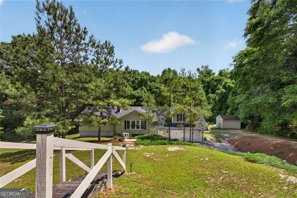 106 Pickett CT Warner Robins, GA 31093