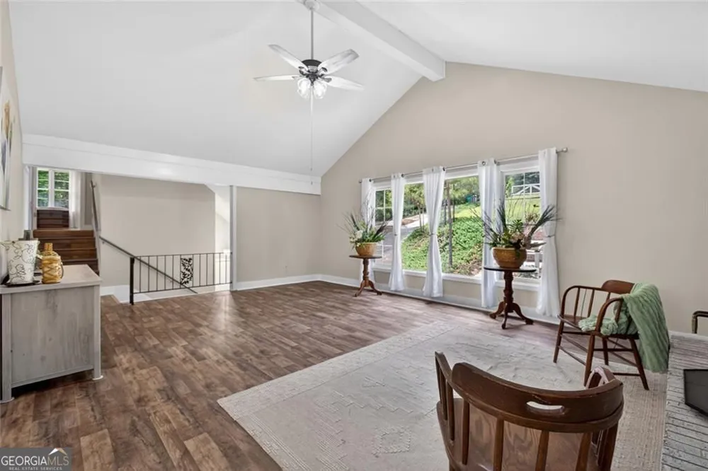 106 Pickett CT Warner Robins, GA 31093