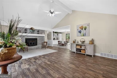 106 Pickett CT