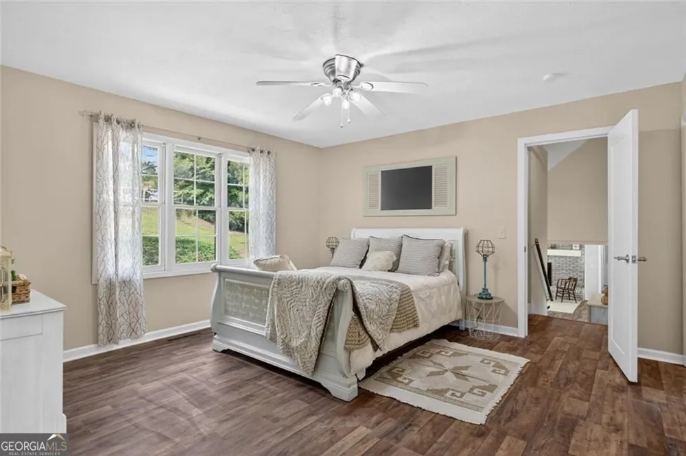 106 Pickett CT Warner Robins, GA 31093