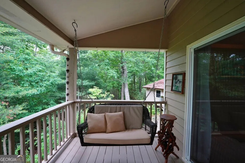 165 Amelia LN Blue Ridge, GA 30513