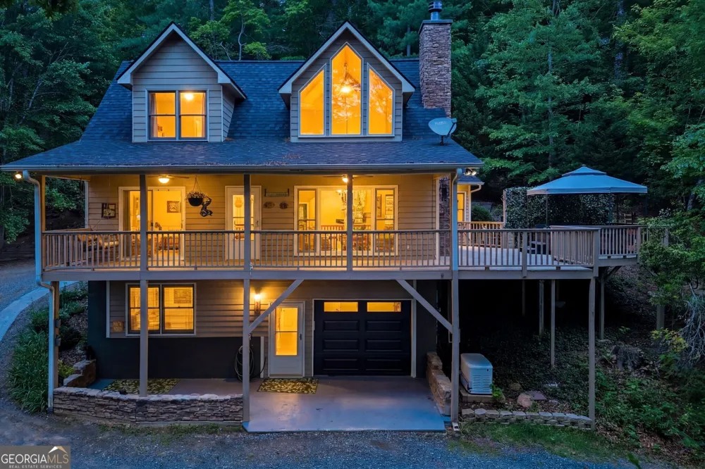 165 Amelia LN Blue Ridge, GA 30513