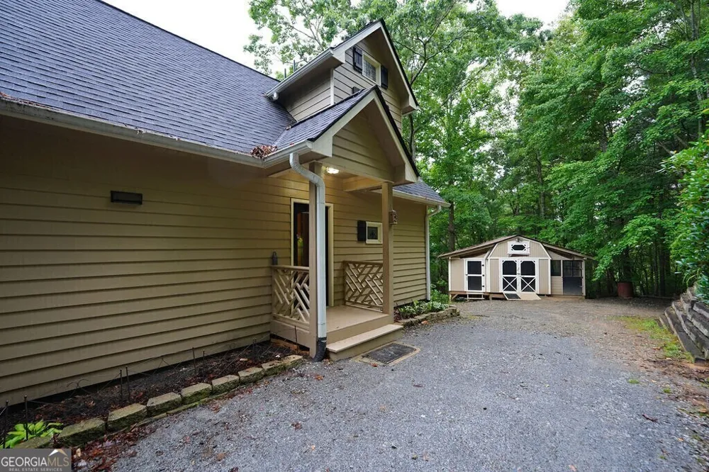 165 Amelia LN Blue Ridge, GA 30513