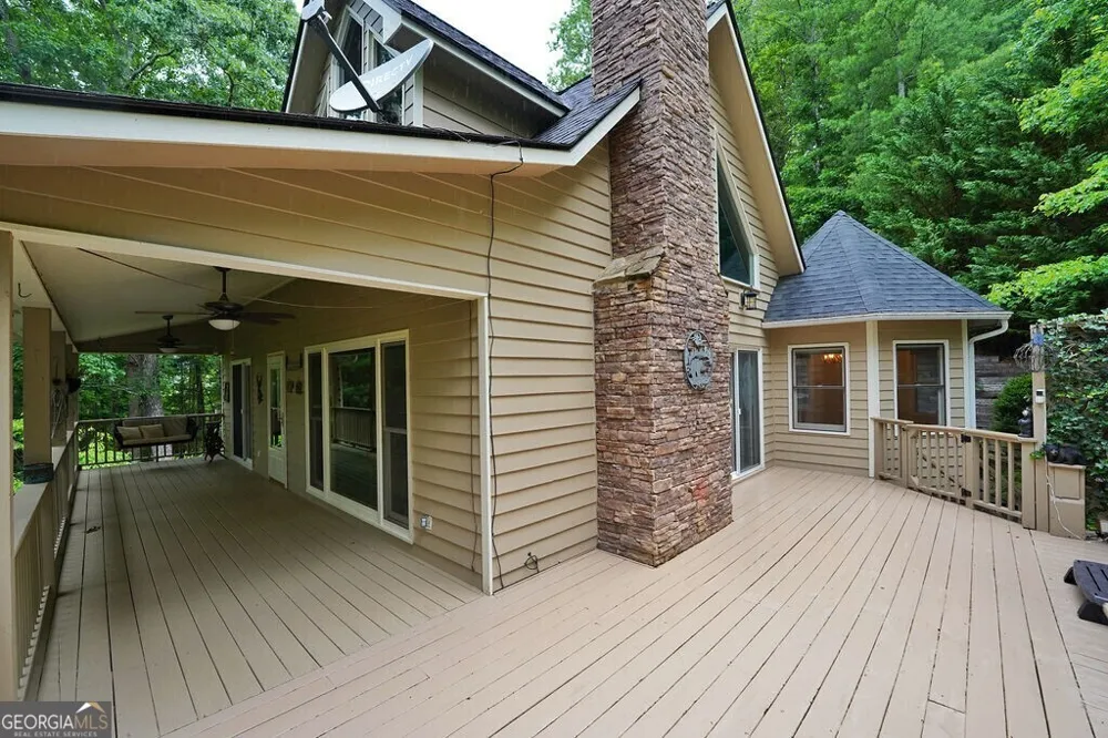 165 Amelia LN Blue Ridge, GA 30513