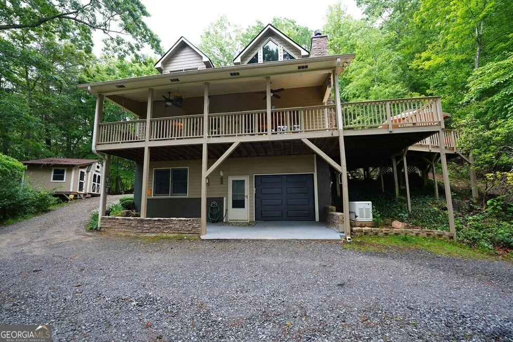 165 Amelia LN Blue Ridge, GA 30513