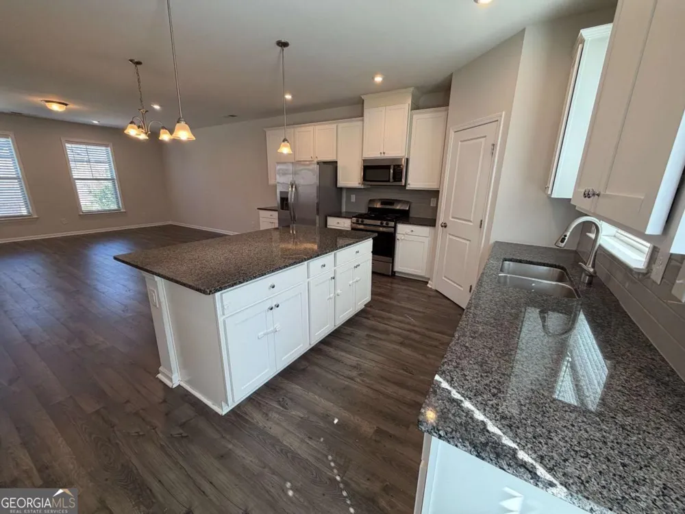 311 Mahone DR Lilburn, GA 30047