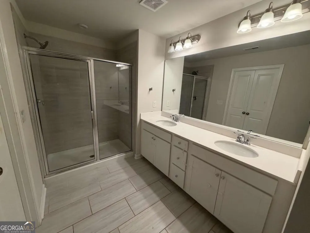 311 Mahone DR Lilburn, GA 30047
