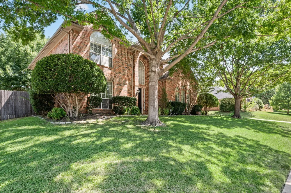 3316 Lexington Avenue Grapevine, TX 76051