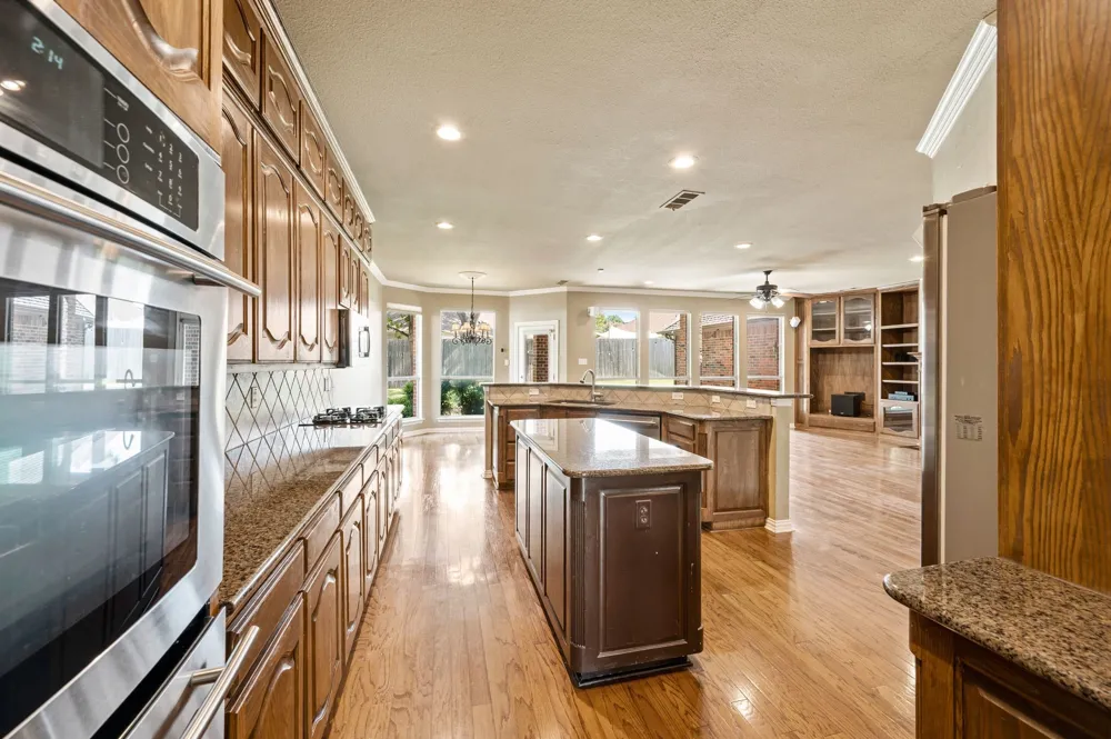3316 Lexington Avenue Grapevine, TX 76051