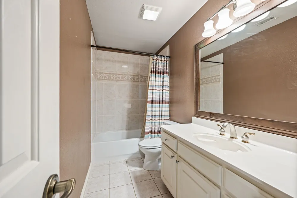 3316 Lexington Avenue Grapevine, TX 76051