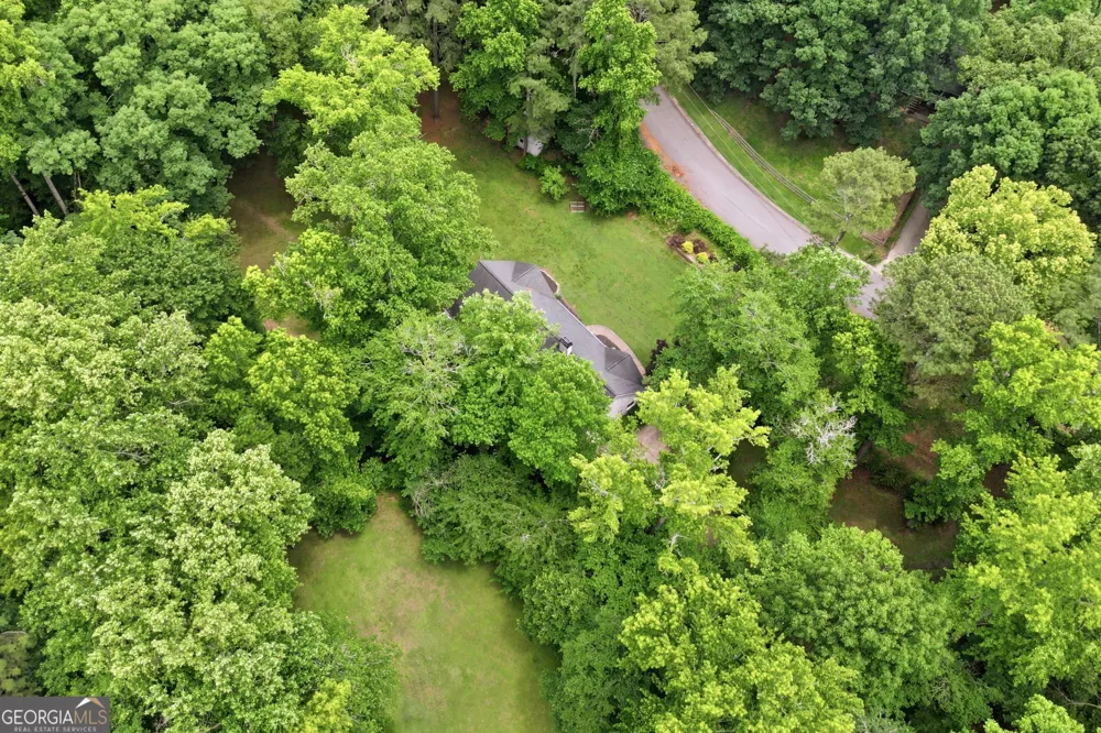 5369 Secretariat LN Sugar Hill, GA 30518