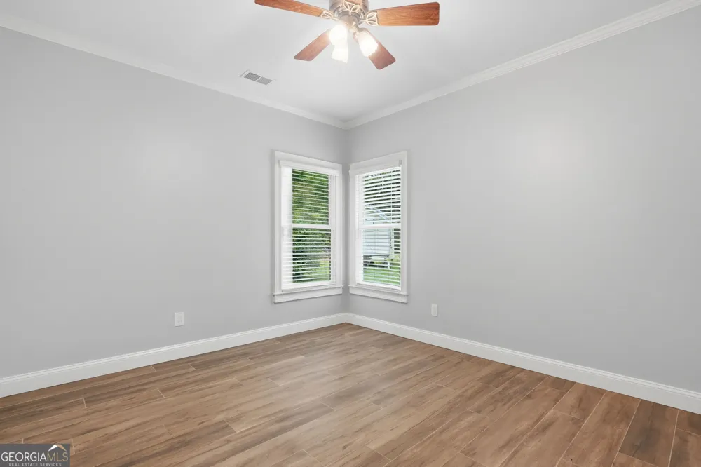5369 Secretariat LN Sugar Hill, GA 30518