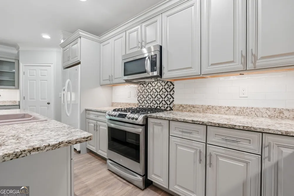 5369 Secretariat LN Sugar Hill, GA 30518
