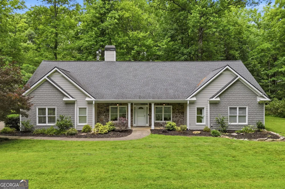 5369 Secretariat LN Sugar Hill, GA 30518