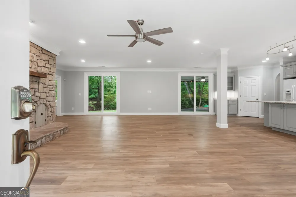 5369 Secretariat LN Sugar Hill, GA 30518