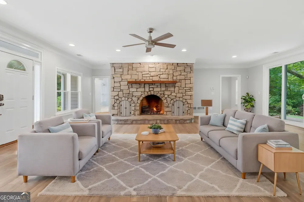 5369 Secretariat LN Sugar Hill, GA 30518