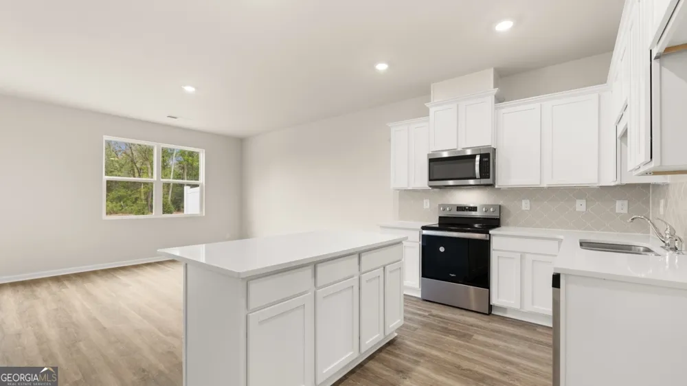 202 Kenmore CIR Perry, GA 31069