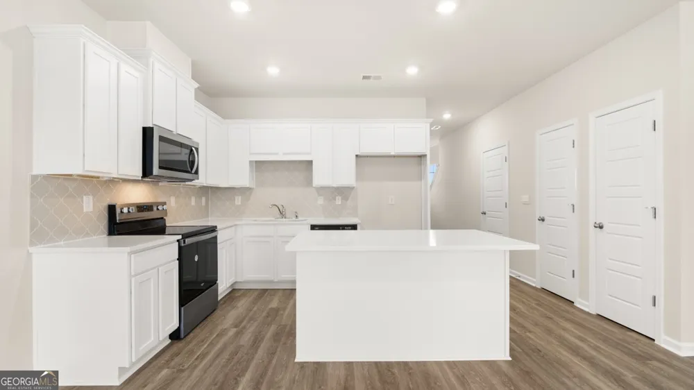 202 Kenmore CIR Perry, GA 31069