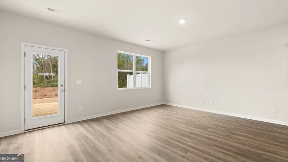 202 Kenmore CIR Perry, GA 31069
