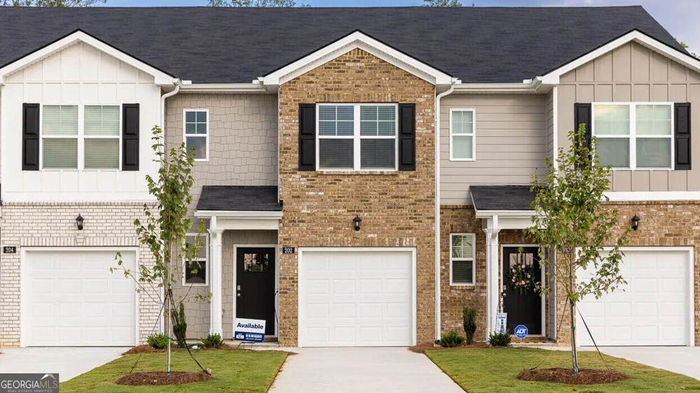202 Kenmore CIR Perry, GA 31069