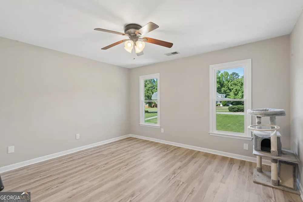 160 Kylemore PASS Tyrone, GA 30290