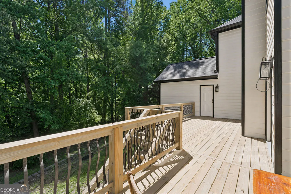 160 Kylemore PASS Tyrone, GA 30290