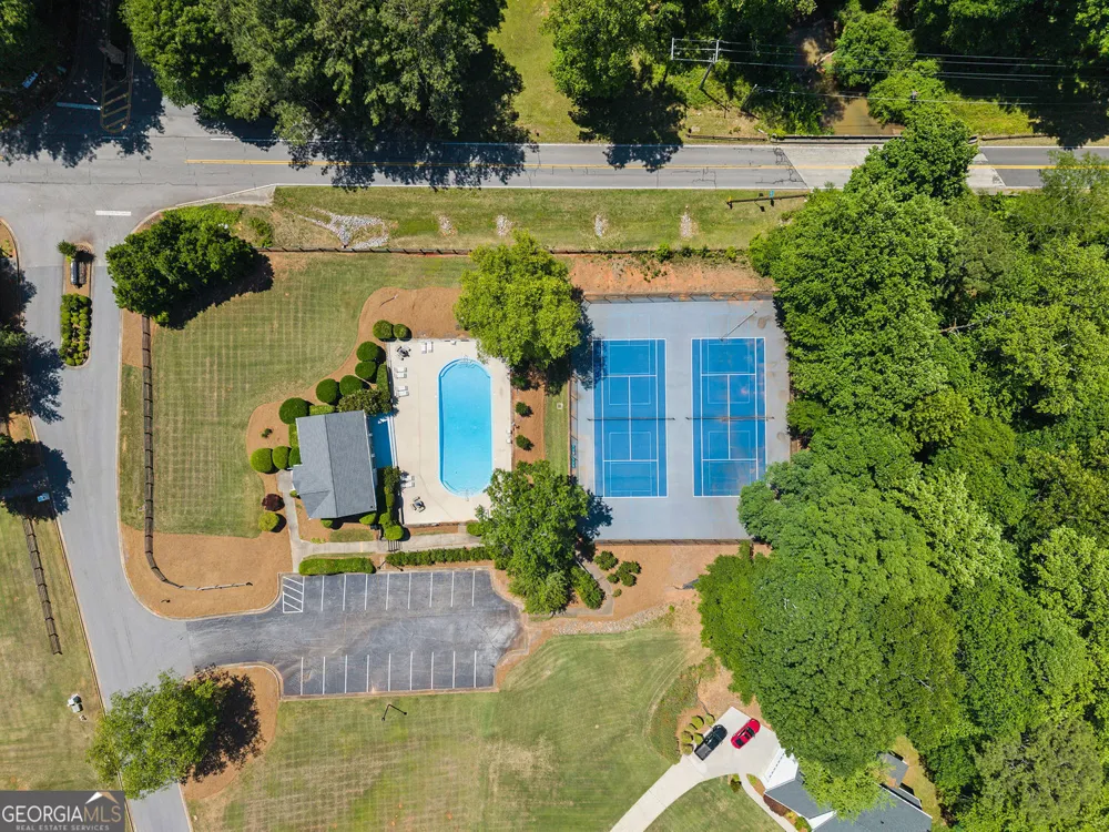 160 Kylemore PASS Tyrone, GA 30290