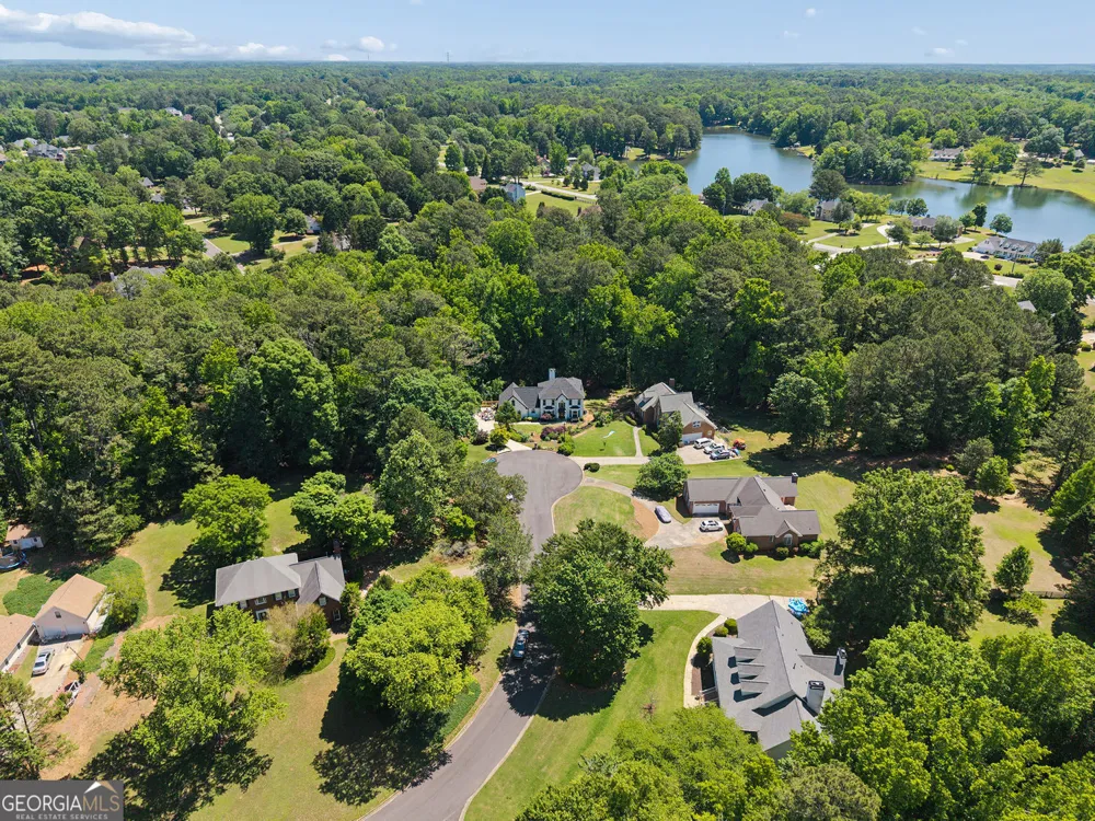 160 Kylemore PASS Tyrone, GA 30290