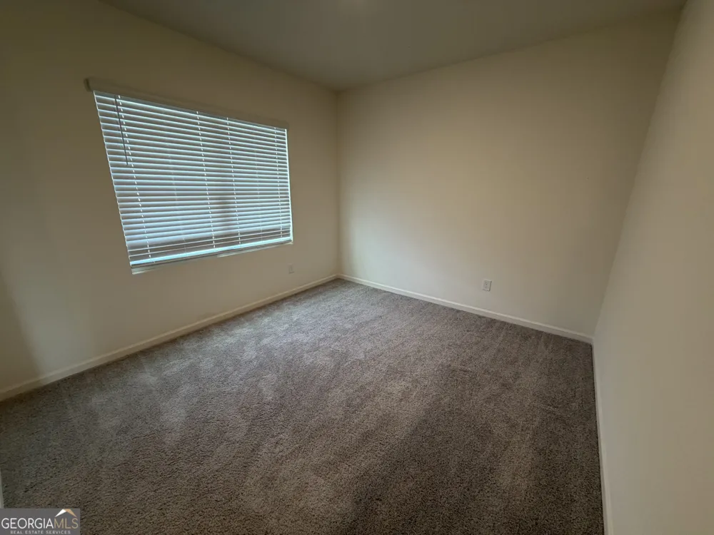 303 Hyde PARK Winder, GA 30680