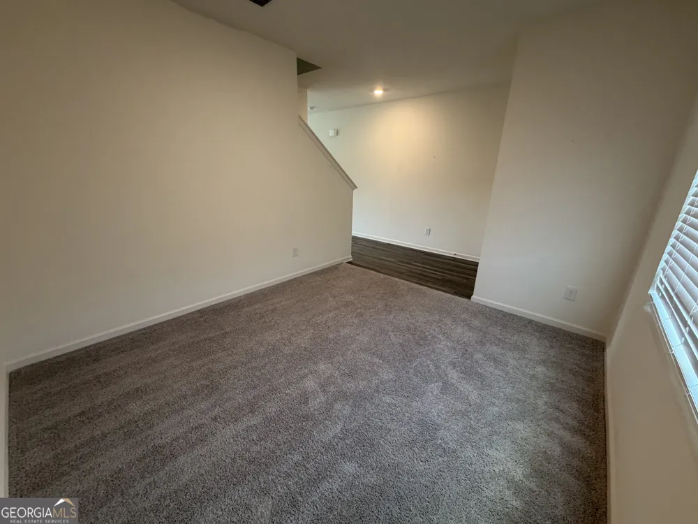 303 Hyde PARK Winder, GA 30680